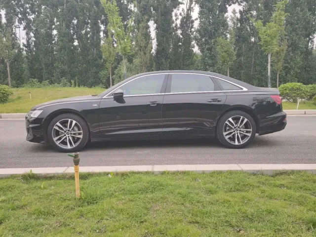 Audi A6L — Фото автомобиля 4