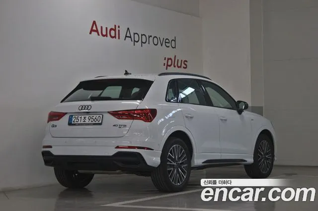 Audi Q3 40 TFSI quattro Premium — Фото автомобиля 2