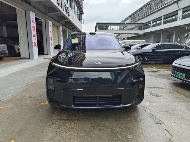 Фотография автомобиля — Li Auto L8