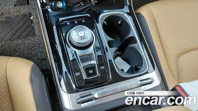 Kia Carnival Generation 4 — Фото автомобиля 9