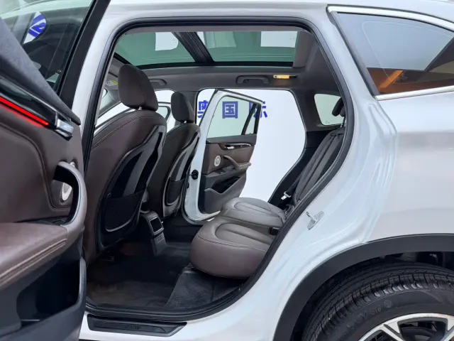 BMW X1 — Фото автомобиля 11