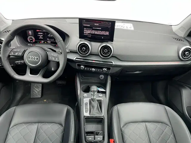 Audi Q2L — Фото автомобиля 10