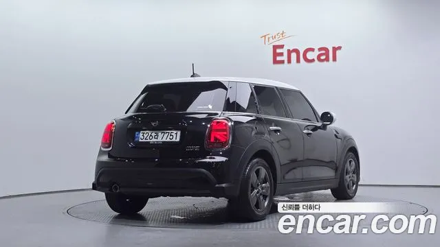 MINI Cooper — Фото автомобиля 2