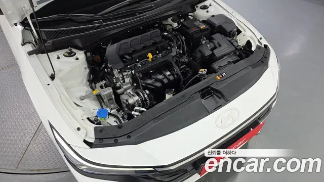 Hyundai Avante CN7 — Фото автомобиля 9