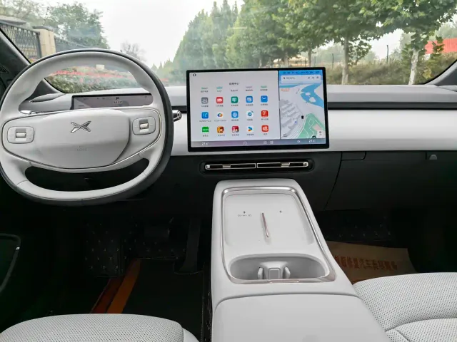 Xpeng P7+ — Фото автомобиля 15