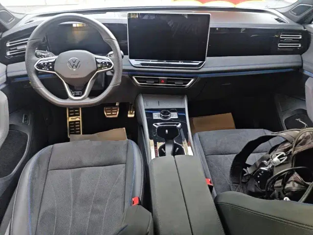 Volkswagen Tiguan L — Фото автомобиля 9