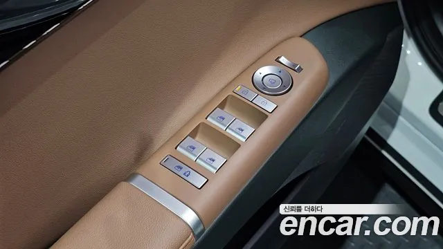 Hyundai Grandeur GN7 — Фото автомобиля 19