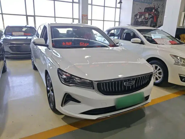 Geely Emgrand — Фото автомобиля 3