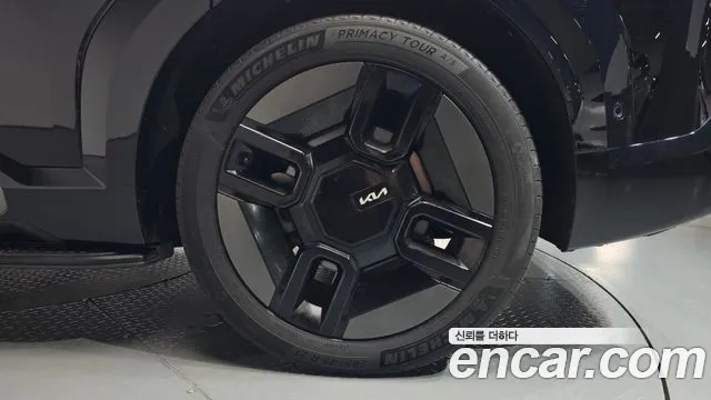 Kia EV9 — Фото автомобиля 21