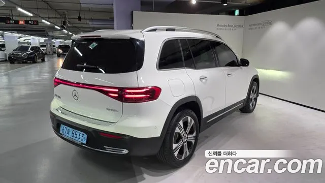 Mercedes-Benz EQB — Фото автомобиля 3