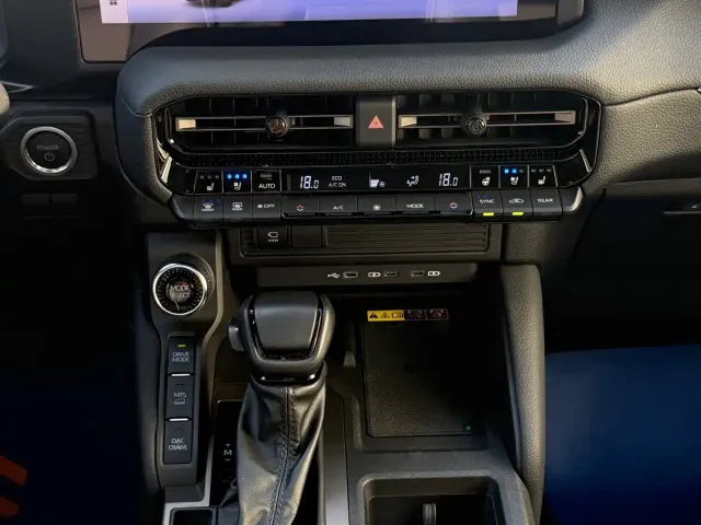 Toyota Prado — Фото автомобиля 13