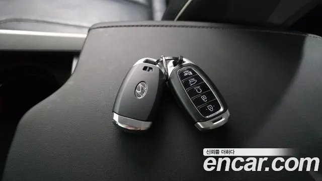 Hyundai Palisade Palisade Дизель 2.2 2WD — Фото автомобиля 24