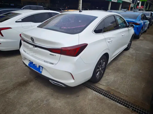 Changan Eado — Фото автомобиля 13