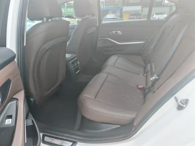 BMW i3 — Фото автомобиля 8