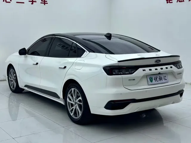 Ford Mondeo — Фото автомобиля 6