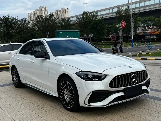 Mercedes-Benz C-Class — Фото автомобиля 3