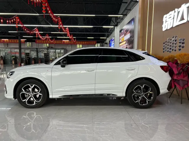 Audi Q3 Sportback — Фото автомобиля 14