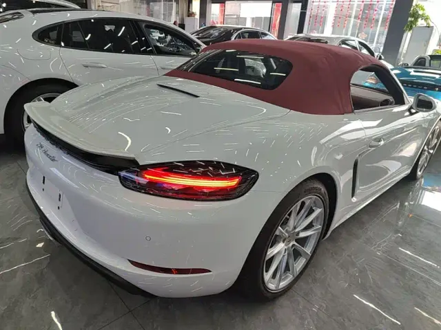 Porsche 718 — Фото автомобиля 6