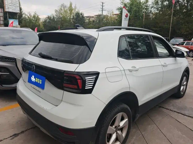 Volkswagen T-Cross — Фото автомобиля 3