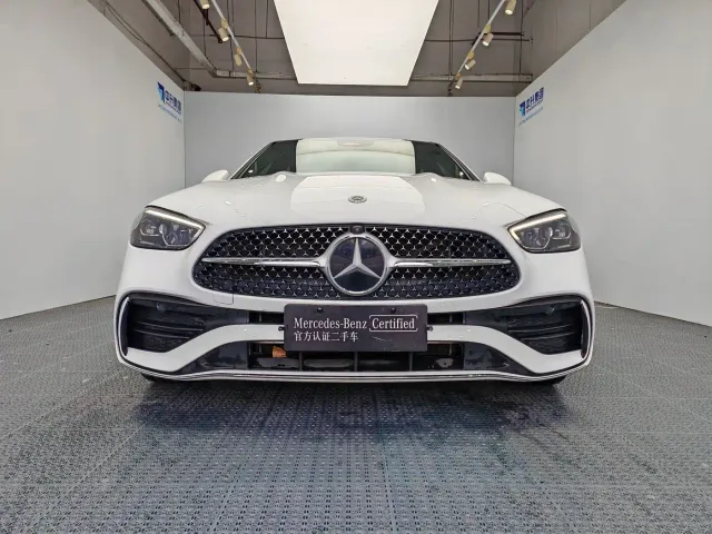 Mercedes-Benz C-Class — Фото автомобиля 2