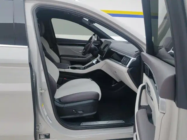 BYD Song PLUS — Фото автомобиля 8