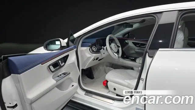 Mercedes-Benz EQE V295 — Фото автомобиля 15