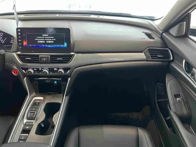 Honda Accord — Фото автомобиля 30