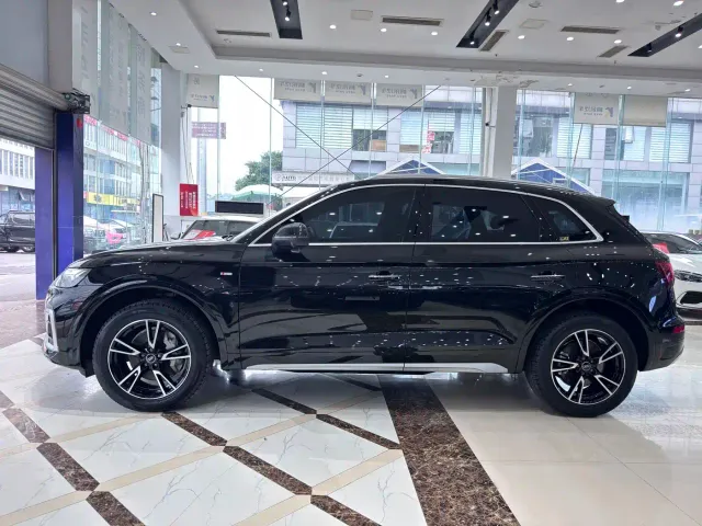 Audi Q5L — Фото автомобиля 16