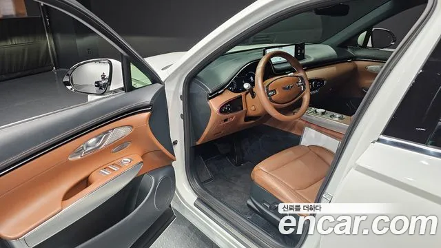 Genesis GV70 — Фото автомобиля 9