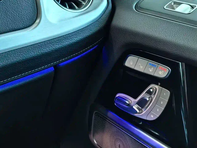 Mercedes-Benz G-Class — Фото автомобиля 12