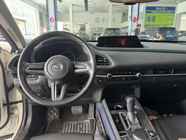 Mazda CX-30 — Фото автомобиля 6