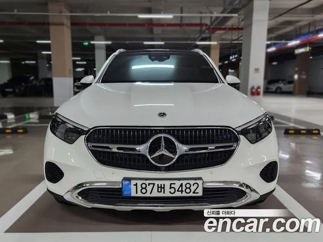 Фотография автомобиля — Mercedes-Benz GLC-Class
