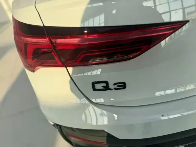 Audi Q3 Sportback — Фото автомобиля 12