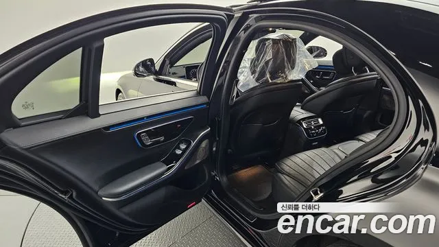 Mercedes-Benz S-Class S-класс W223 — Фото автомобиля 19