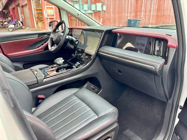 GAC Trumpchi E9 — Фото автомобиля 9