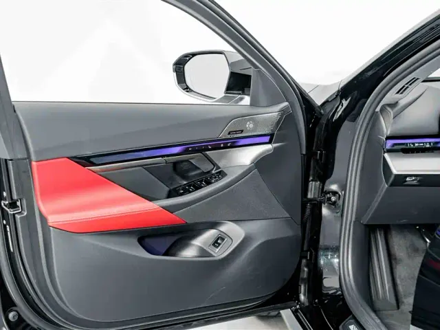 BMW 5 Series — Фото автомобиля 17
