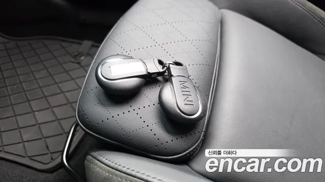 Mini Cooper — Фото автомобиля 26