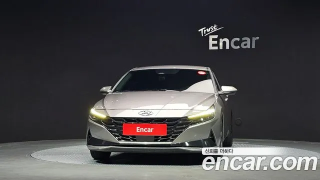 Hyundai Avante CN7 — Фото автомобиля 3