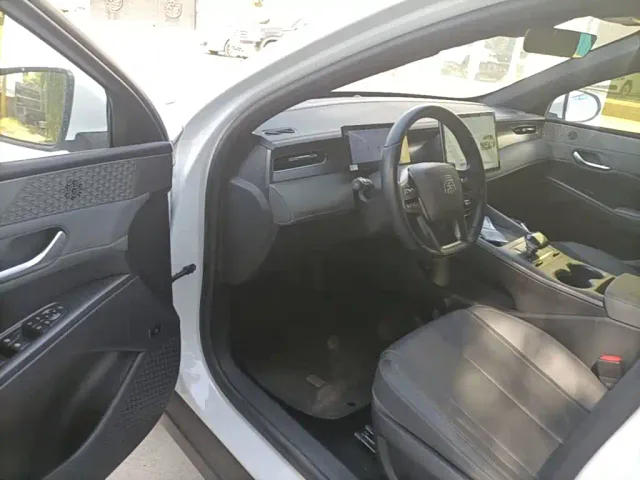 BYD Qin PLUS — Фото автомобиля 15