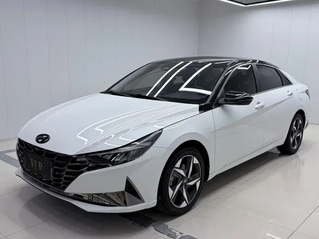 Фотография автомобиля — Hyundai Elantra