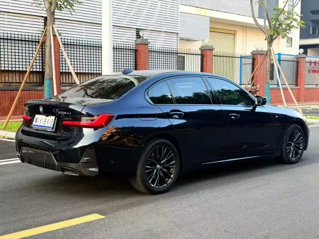 BMW 3 Series — Фото автомобиля 4