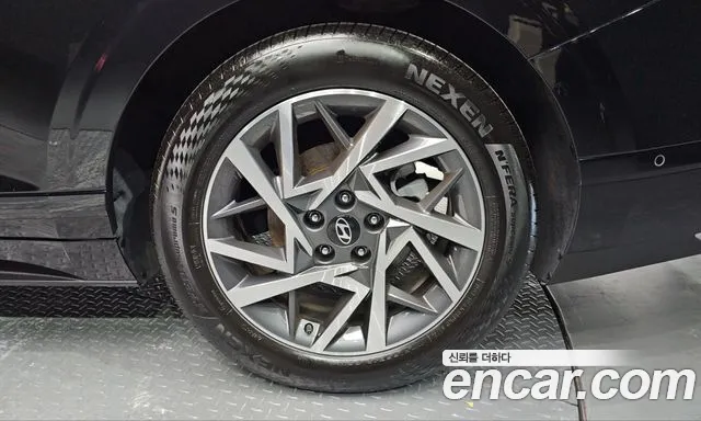 Hyundai Grandeur GN7 — Фото автомобиля 6