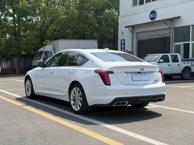 Cadillac CT5 — Фото автомобиля 4