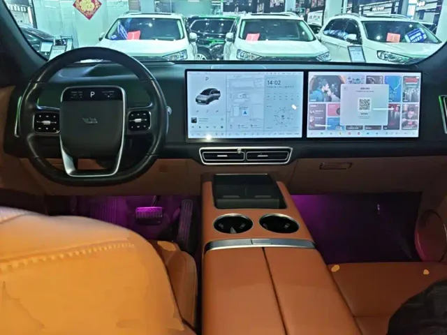 Li Auto L7 — Фото автомобиля 9