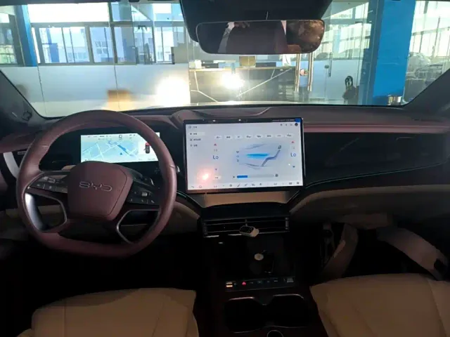 BYD Seal 07 DM-i — Фото автомобиля 9