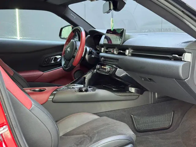 Toyota Supra — Фото автомобиля 8