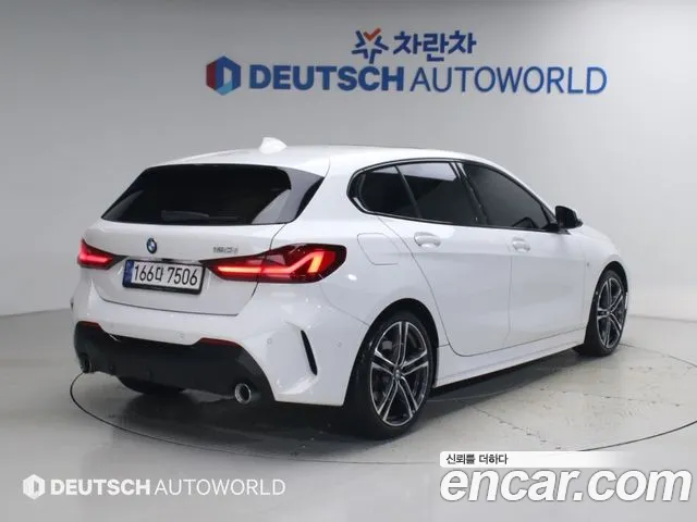 BMW 1 Series F40 — Фото автомобиля 2