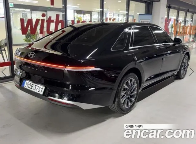 Hyundai Grandeur GN7 — Фото автомобиля 4