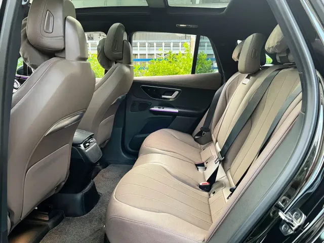 Mercedes-Benz EQE SUV — Фото автомобиля 6