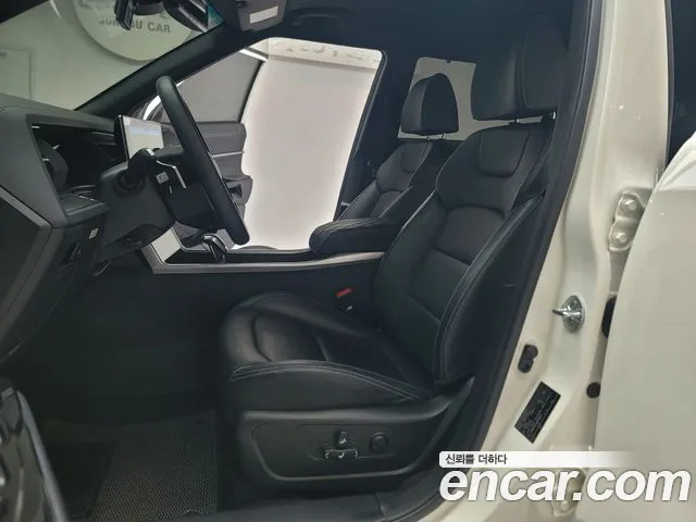 KGM Torres — Фото автомобиля 10